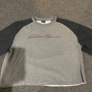 Cropped Eddie Bauer Crew Neck